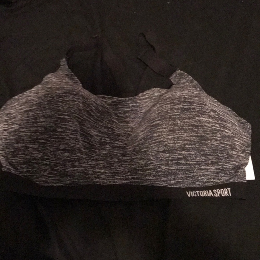VS sports bra